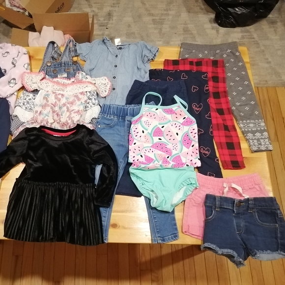 Girls bundle - Picture 3 of 3